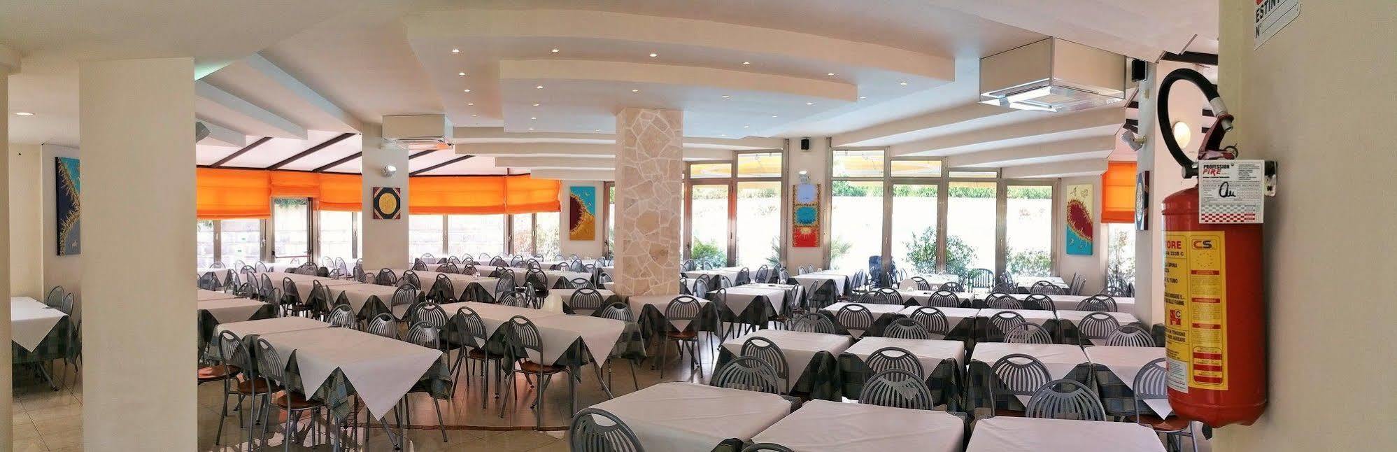 Hotel Club Koine Otranto Exteriör bild