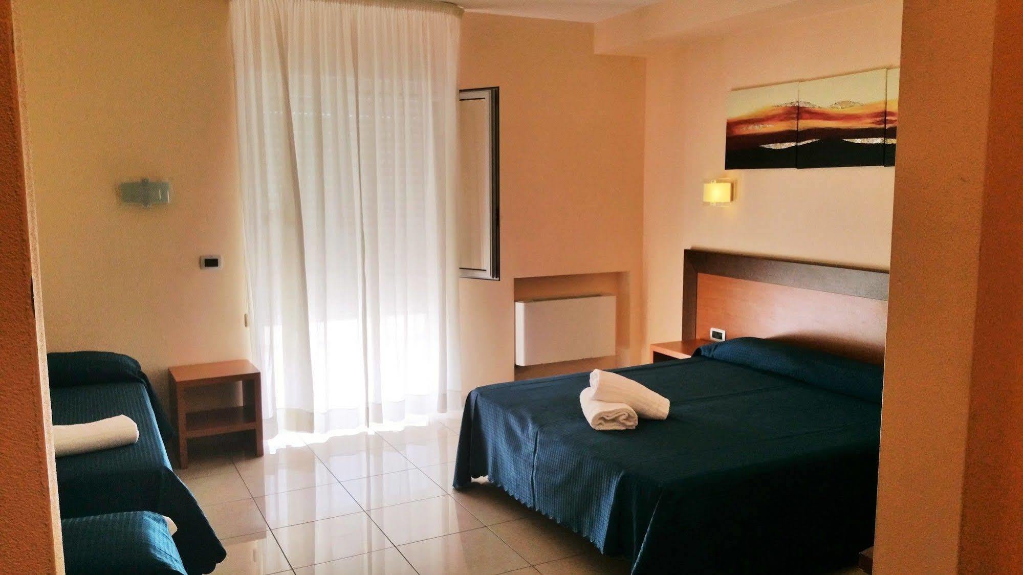 Hotel Club Koine Otranto Exteriör bild