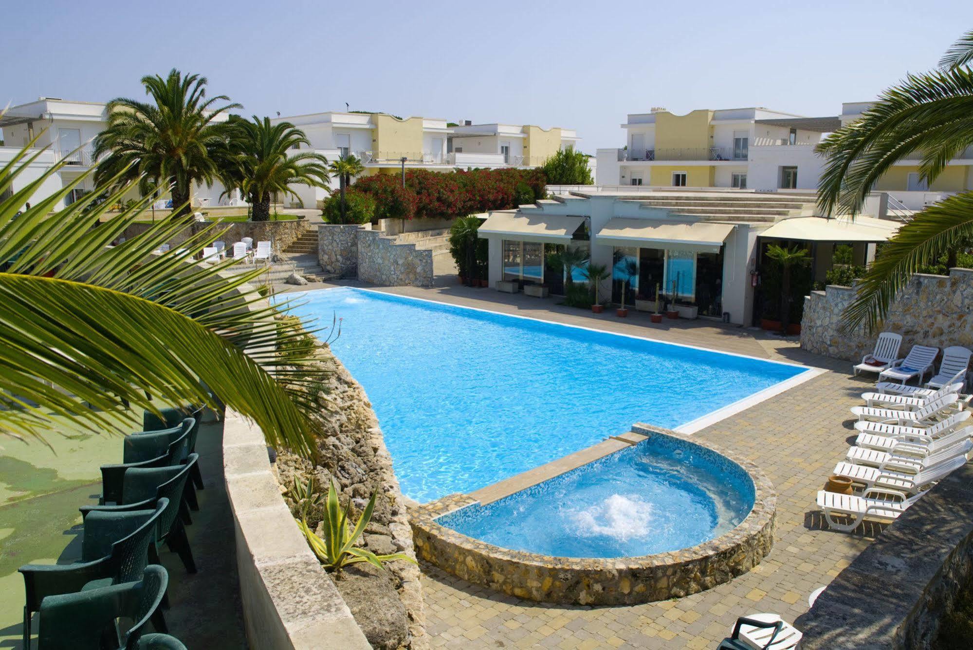 Hotel Club Koine Otranto Exteriör bild