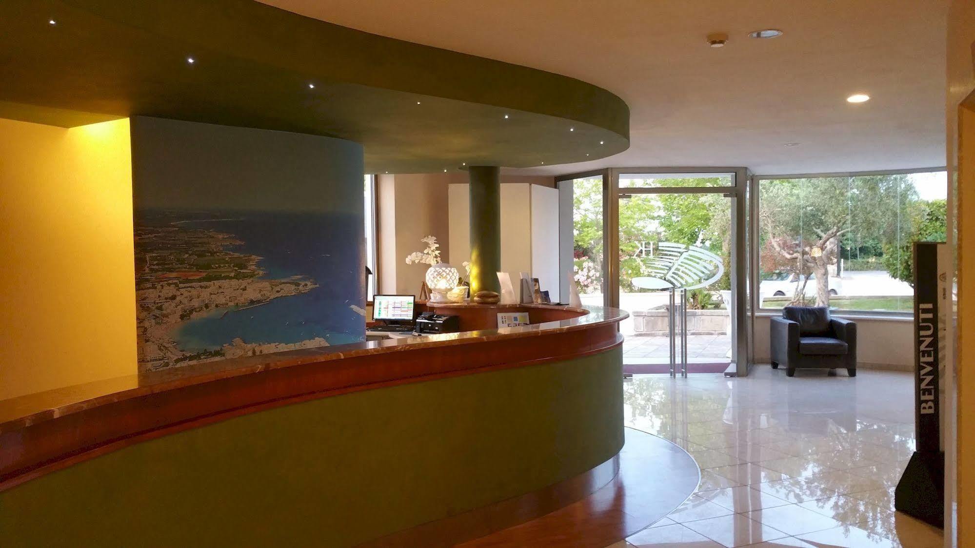 Hotel Club Koine Otranto Exteriör bild